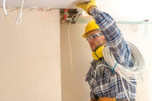 commercial electrician